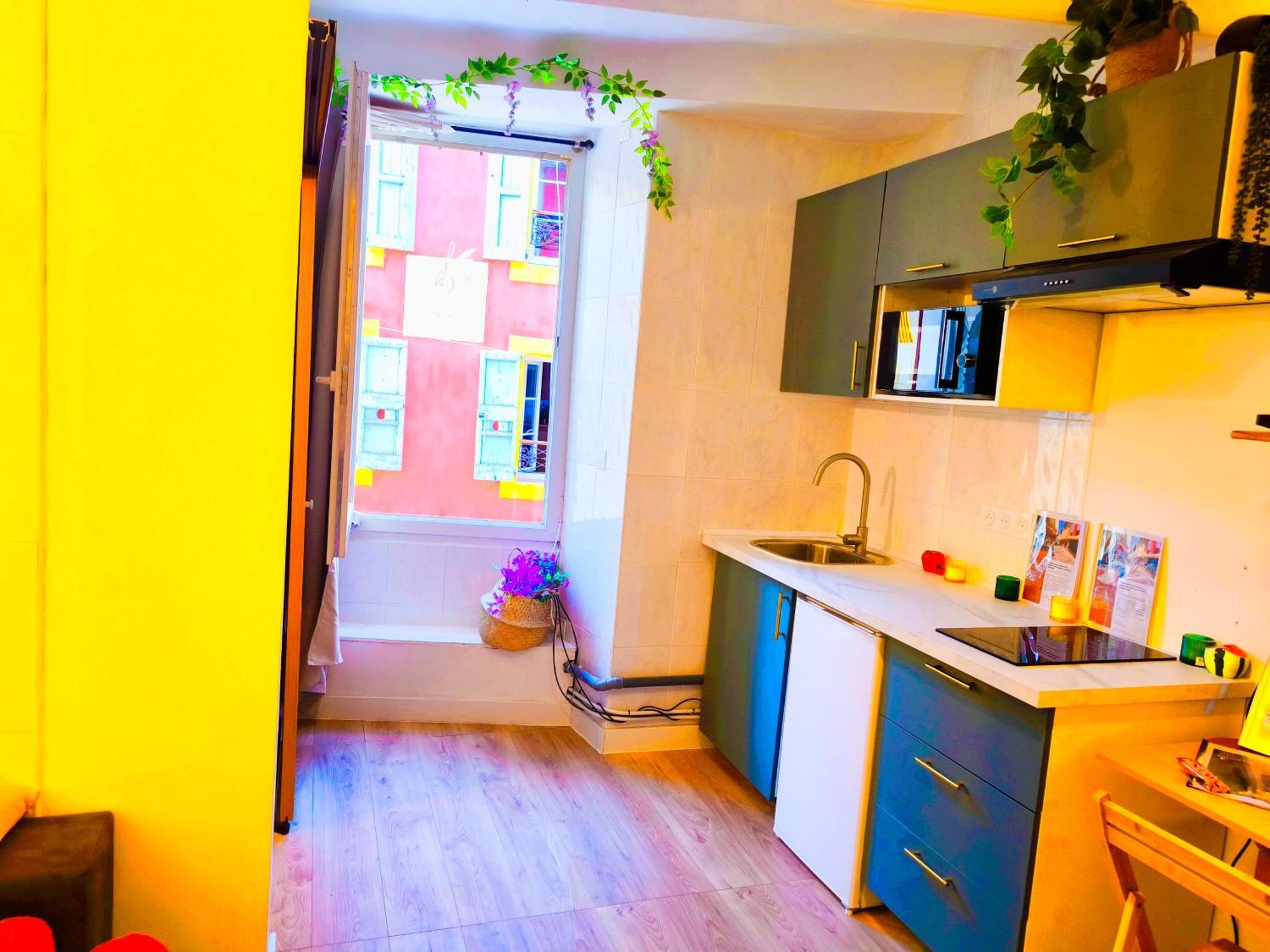 Le King & Suites Etoilees Gréoux-les-Bains Extérieur photo